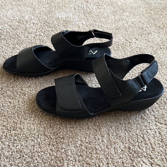 SOLD!!! - Picture 5 of 6